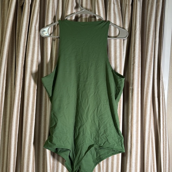 Apple Green A&F Bodysuit - Picture 4 of 4